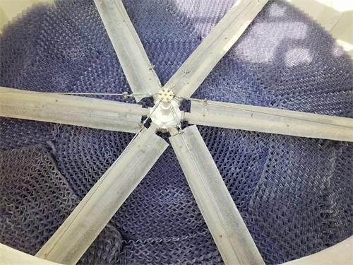 閉式冷卻塔里面的平衡管、風機與側風機的作用是什么